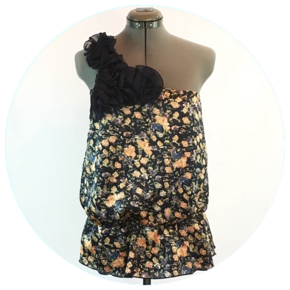 𝅺forever 21💕One Shoulder Floral Print Top💕